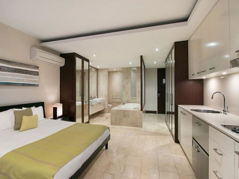 Santai 321 Beachside Studio - Holiday Adelaide 4