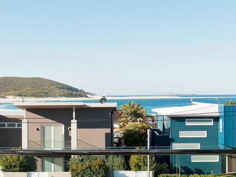 Blue View @ Fingal Bay - Holiday Adelaide 16