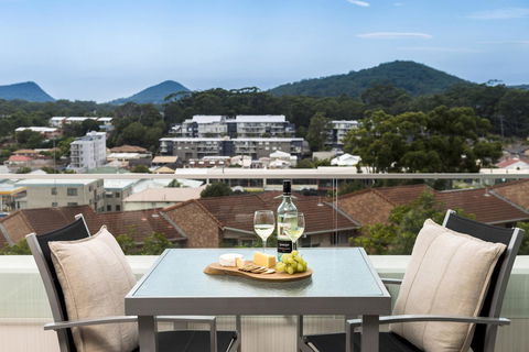 Oaks Nelson Bay Lure Suites - Holiday Adelaide 5