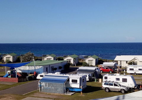 Blue Lagoon Beach Resort - Holiday Adelaide 15