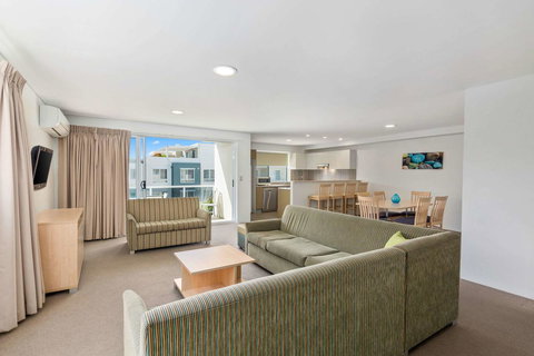 Quality Suites Pioneer Sands - Holiday Adelaide 5