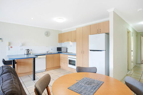 Sails Luxury Apartments Merimbula - Holiday Adelaide 41