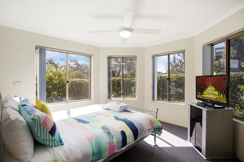 Sails Luxury Apartments Merimbula - Holiday Adelaide 8