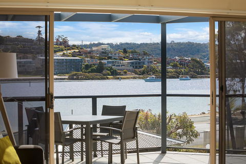 Sails Luxury Apartments Merimbula - Holiday Adelaide 2