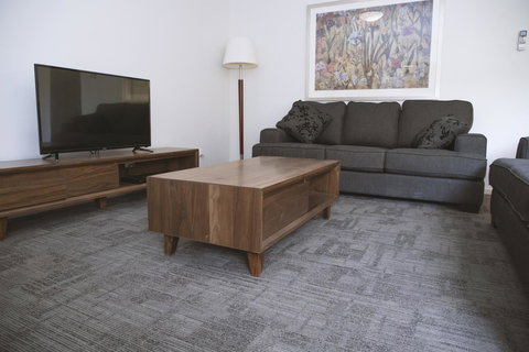 Quest Wagga Wagga - Holiday Adelaide 4