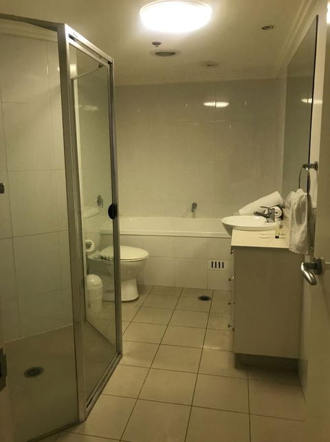 Fiori Apartments - Holiday Adelaide 10