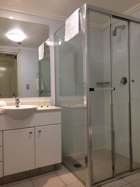 Fiori Apartments - Holiday Adelaide 11