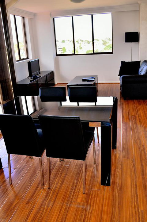 Fiori Apartments - Holiday Adelaide 3