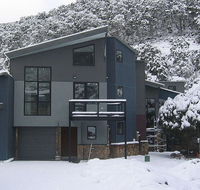 Snowstream 4 - Holiday Adelaide