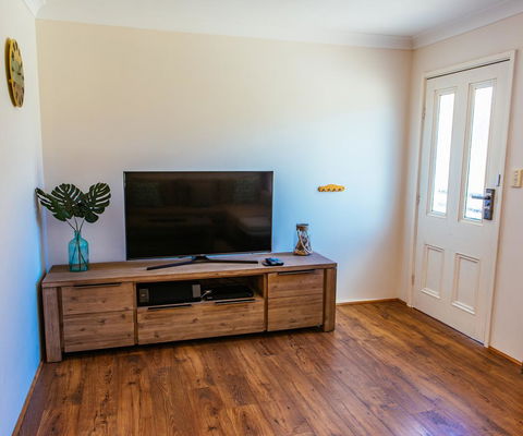 Sunbaker Pet Friendly Awards Finalist 4 Mins Walk To Culburra Beach - Holiday Adelaide 8