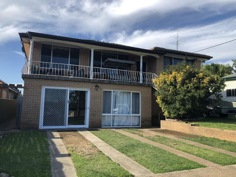Coal D\' Vine VIEW - Cessnock NSW - Holiday Adelaide 4