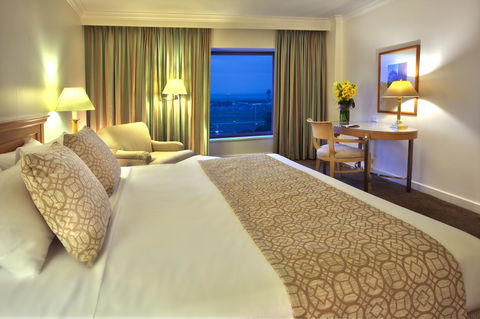 Stamford Plaza Sydney Airport Hotel & Conference Centre - Holiday Adelaide 6