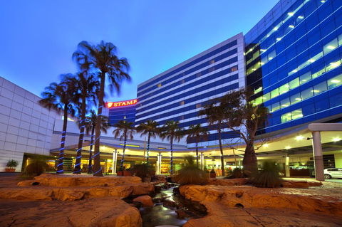 Stamford Plaza Sydney Airport Hotel & Conference Centre - Holiday Adelaide 0