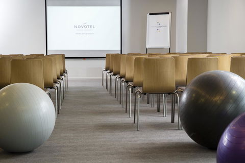 Novotel Newcastle Beach - Holiday Adelaide 20