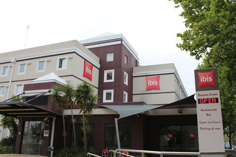 Ibis Newcastle - Holiday Adelaide 15