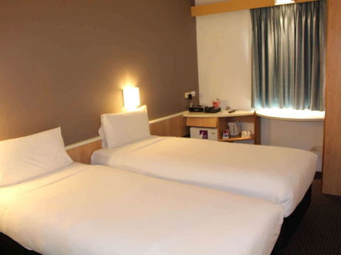 Ibis Newcastle - Holiday Adelaide 40