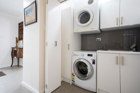 Armidale Cottage - House 2 - Holiday Adelaide 14