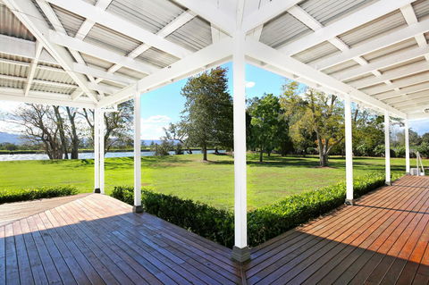 Terara Riverside Retreat - Holiday Adelaide 37
