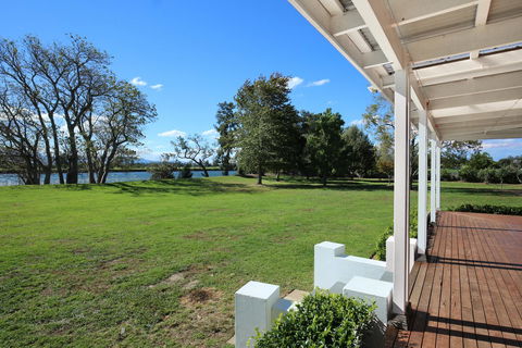 Terara Riverside Retreat - Holiday Adelaide 39