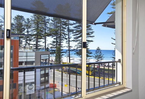 Manly Paradise Motel & Apartments - Holiday Adelaide 12