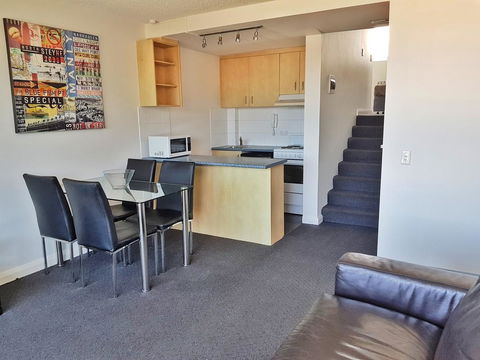 Manly Central Executive - Holiday Adelaide 10