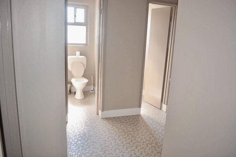 Commercial Hotel Motel Lithgow - Holiday Adelaide 25