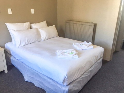 Commercial Hotel Motel Lithgow - Holiday Adelaide 14