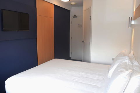 Ibis Budget - Gosford - Holiday Adelaide 8