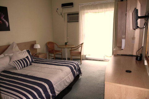 Rest Easy Motel - Holiday Adelaide 15