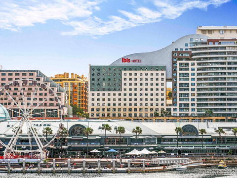 Ibis Sydney Darling Harbour - Holiday Adelaide 0
