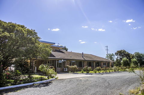 Allonville Gardens Motel - Holiday Adelaide 11