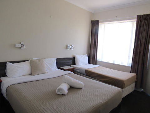Allonville Gardens Motel - Holiday Adelaide 13