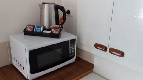 Allonville Gardens Motel - Holiday Adelaide 6