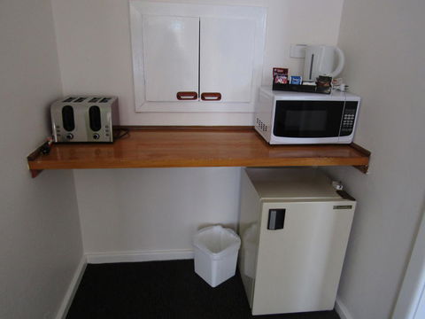 Allonville Gardens Motel - Holiday Adelaide 21