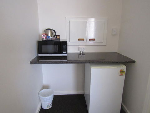 Allonville Gardens Motel - Holiday Adelaide 16