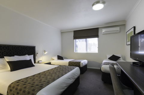 Mercure Albury - Holiday Adelaide 14