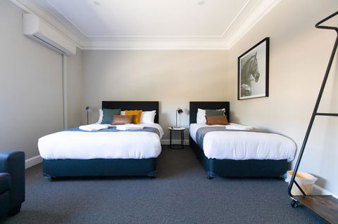 Horse And Jockey Hotel Homebush - Holiday Adelaide 16