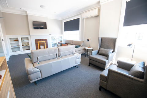 Horse And Jockey Hotel Homebush - Holiday Adelaide 14