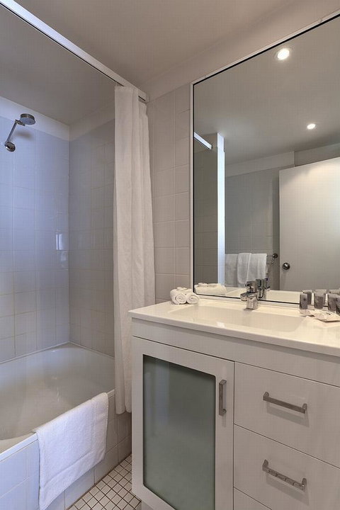 Macleay Hotel - Holiday Adelaide 14