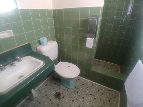 Bega Motel - Holiday Adelaide 12