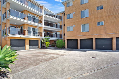 Victoria Parade, Kiah, Unit 10, 53 - Holiday Adelaide 12