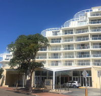 Ettalong Beach Premium Waterview Apartments - Holiday Adelaide