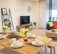 SkyGarden Sydney Olympic Park 3  4 bedroom City view - Holiday Adelaide