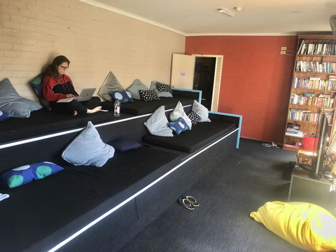 Newtown Backpackers - Holiday Adelaide 4