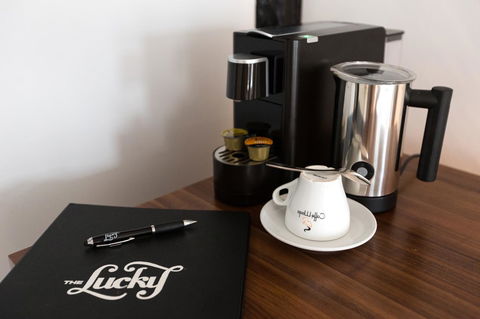 The Lucky Hotel - Holiday Adelaide 9