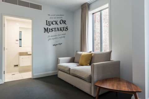 The Lucky Hotel - Holiday Adelaide 23