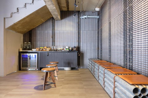 The Urban Newtown - Holiday Adelaide 1