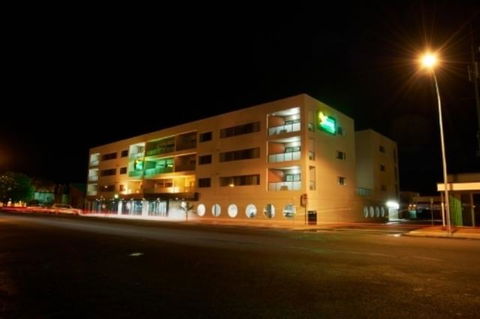 Quest Dubbo - Holiday Adelaide 0