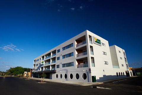 Quest Dubbo - Holiday Adelaide 13