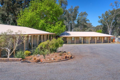 Corowa Bindaree Holiday Park - Holiday Adelaide 9